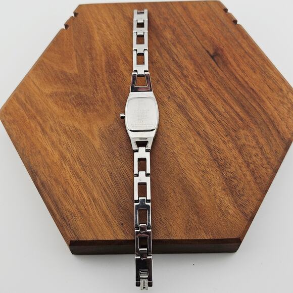 Fossil Women's Silver Tone Contemporary Watch Pink Dial With Green Backlight - Picture 5 of 7